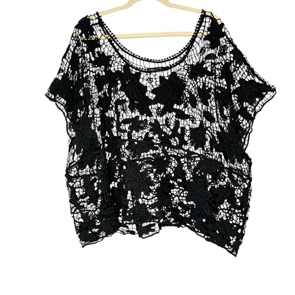 Lane Bryant black crochet floral lace poncho layer cropped‎ top. Size 18/20 - Picture 1 of 9
